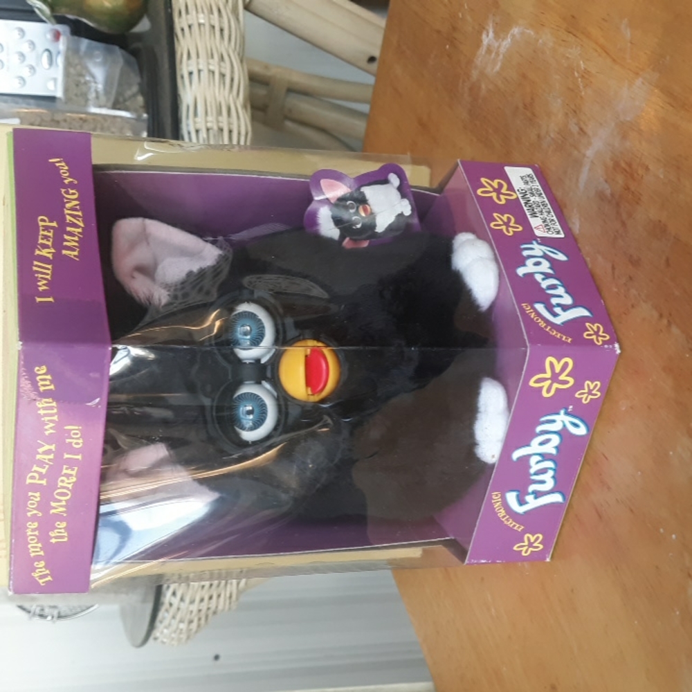 Furby 70-800 Electronic Interactive Toy